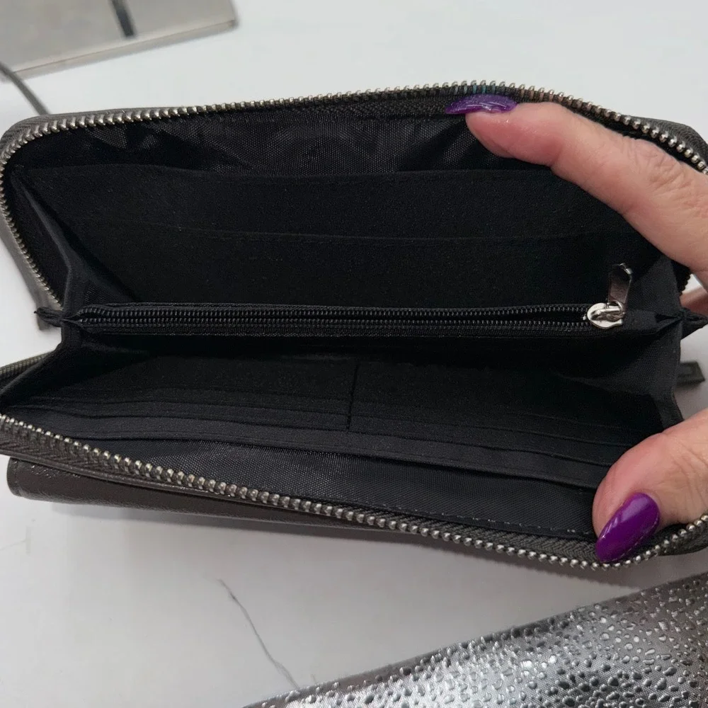 Tahari Gray Wristlet Wallet RFID Identity Protect Zip Around Clutch